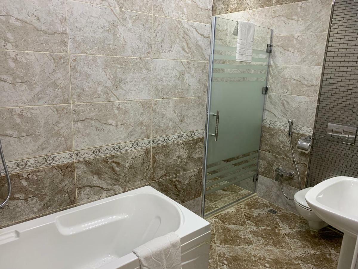 Sahil Park Hotel Baku Bagian luar foto